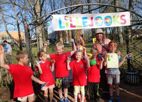 Türi lasteaedade Lillejooks - Kooli park (Türi)