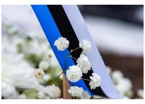 Tartu rahu 106. aastapäeva mälestushetk Türi kesklinna kalmistul - Kesklinna kalmistu